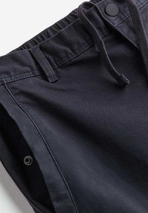 H&M - Regular fit cargo trousers - dark grey