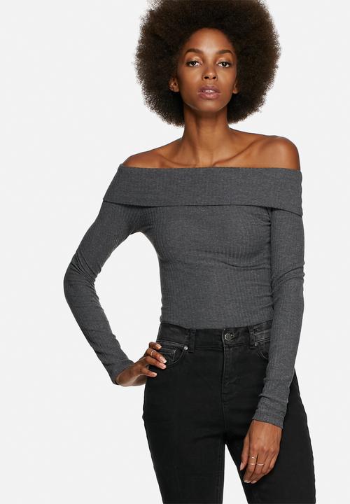 Pieces - Lilly Off Shoulder Top