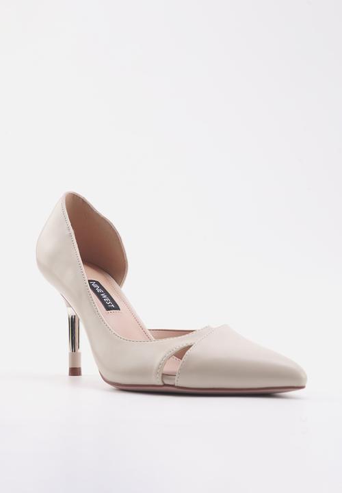 Nine West - Alba heel - neutral 