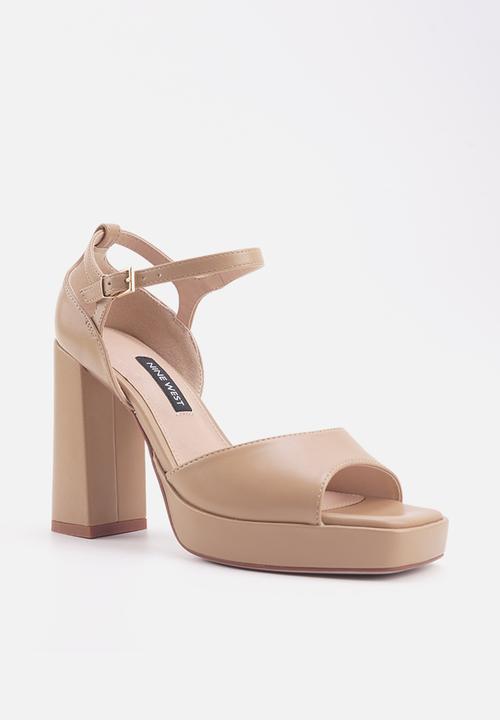 Nine West - Belr3  block heel - tan