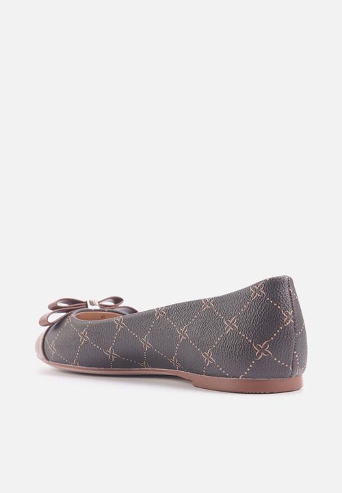 Nine West - Briss ballet flat monogram - brown