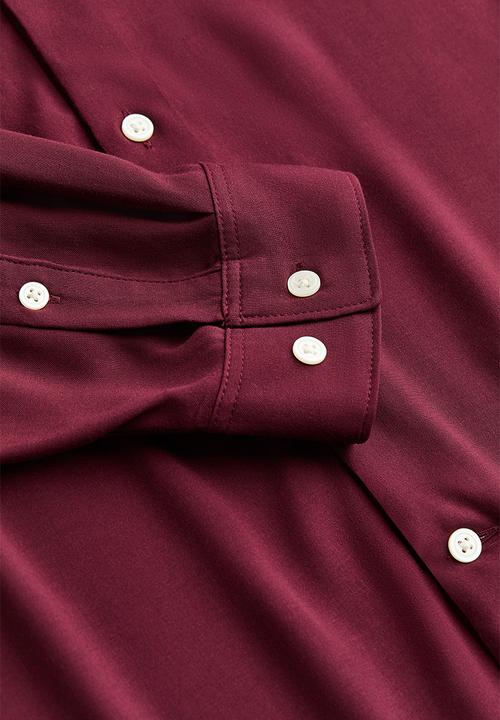 H&M - Regular fit viscose shirt - dark red