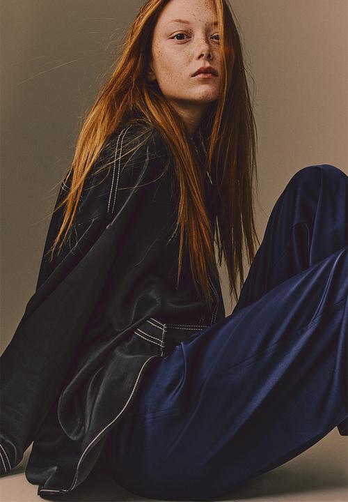 H&M - Wide satin trousers - dark blue