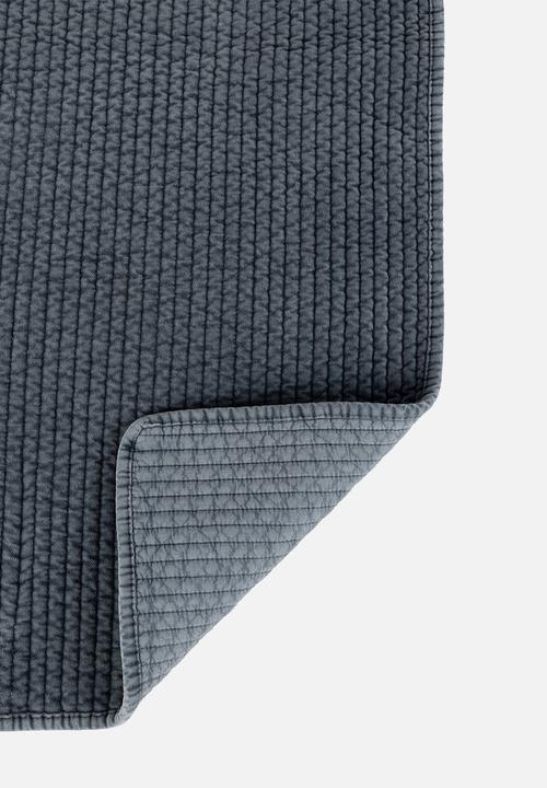 Hertex Fabrics - Storyline Quilt - Blue