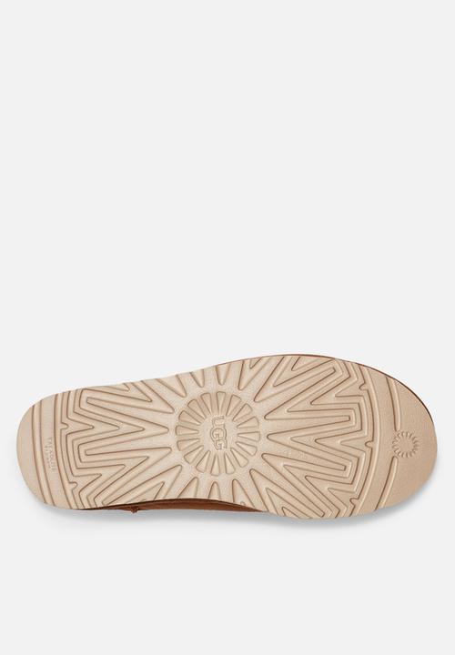 UGG® - Classic Slip-On - Chestnut