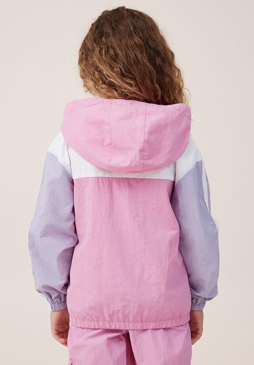 Cotton On - License spray jacket - lcn mat barbie/pink gerbera