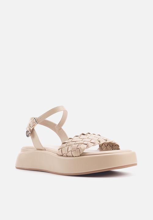 Nine West - Valey platform ankle strap sandal - neutral