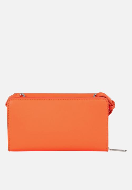 Calvin Klein - Must mini bag - flame orange