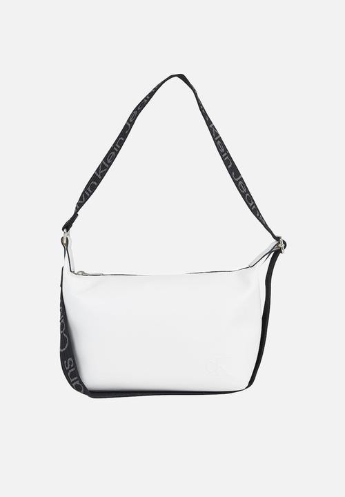Calvin Klein - Ultralight shoulder bag22 pu - bright white