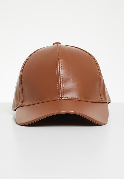 Faux leather peak cap-brown