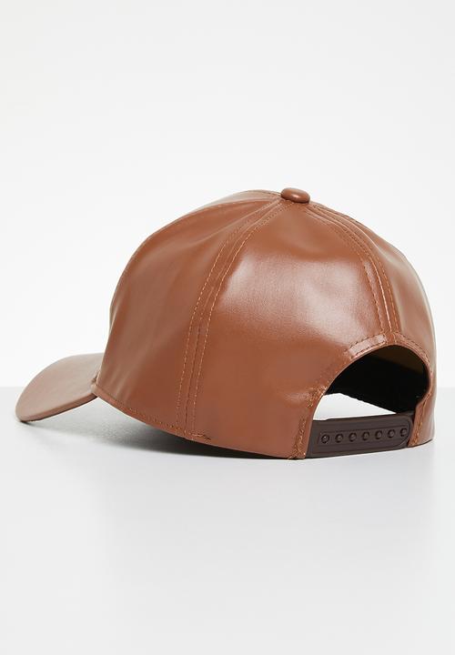 Superbalist - Faux leather peak cap - brown