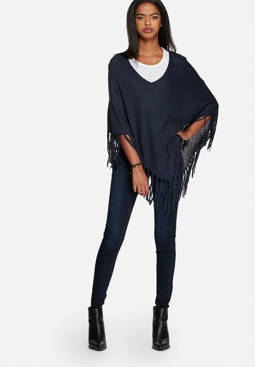 Vero Moda - Annabelle Fringe Poncho