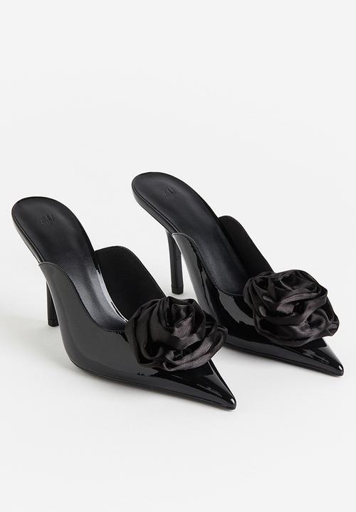H&M - Appliquéd heels - black