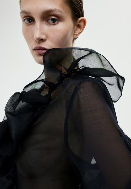 H&M - Flounce-trimmed blouse - black