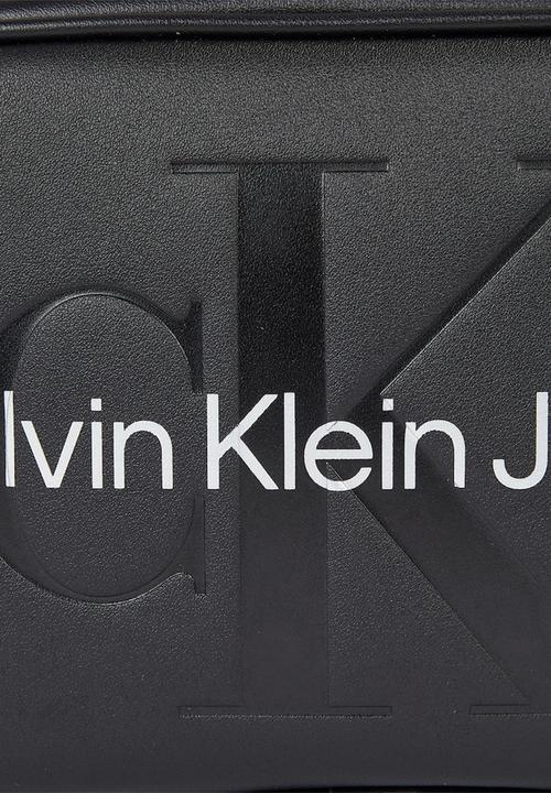 Calvin Klein - Sculpted camera bag18 mono - black