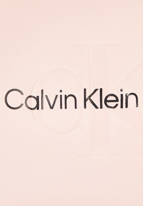Calvin Klein - Sculpted shoulder bag mono - pink