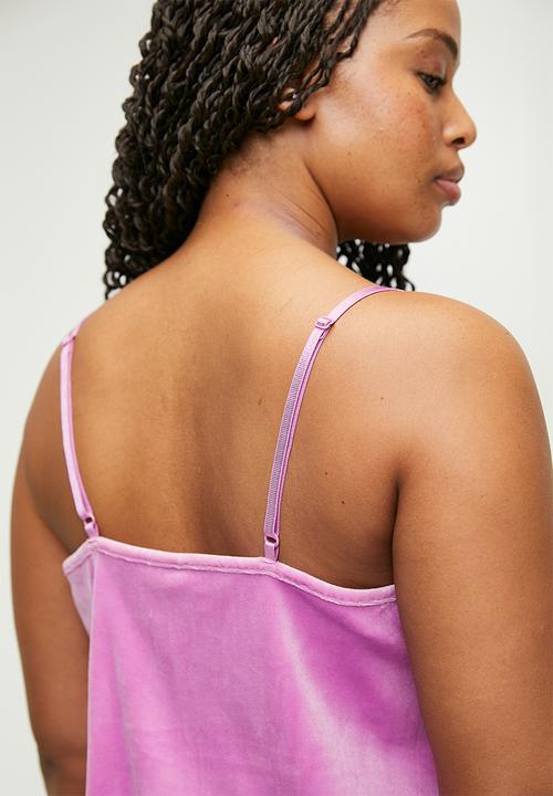 Hunkemoller - Plus Cami Velours Scallop Lace - violet