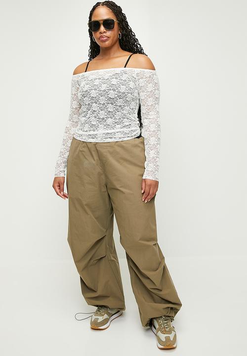 Cotton On - Plus Shae Lace Off The Shoulder Long Sleeve - Cream