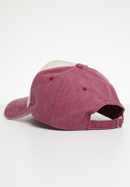 Lark & Crosse - Tate peak cap - cream/red