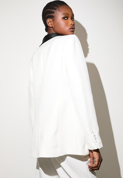 VELVET - Co-ord tuxedo blazer - ecru & black