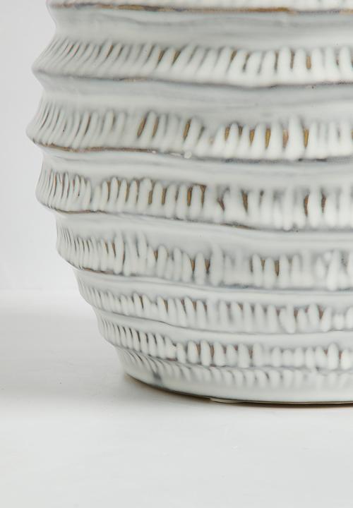 Silk By Design - Astro ceramic planter - white