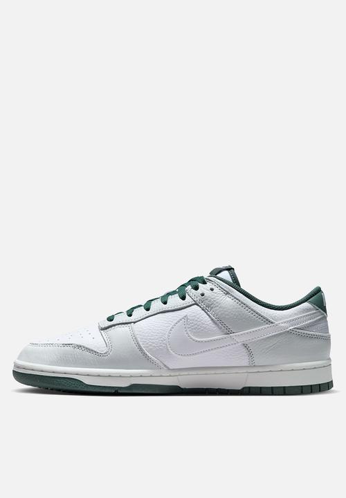 Nike - Nike Dunk Low Retro