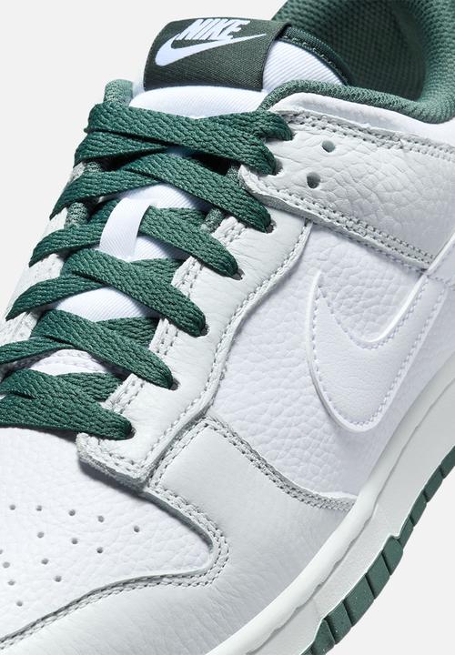 Nike - Nike Dunk Low Retro
