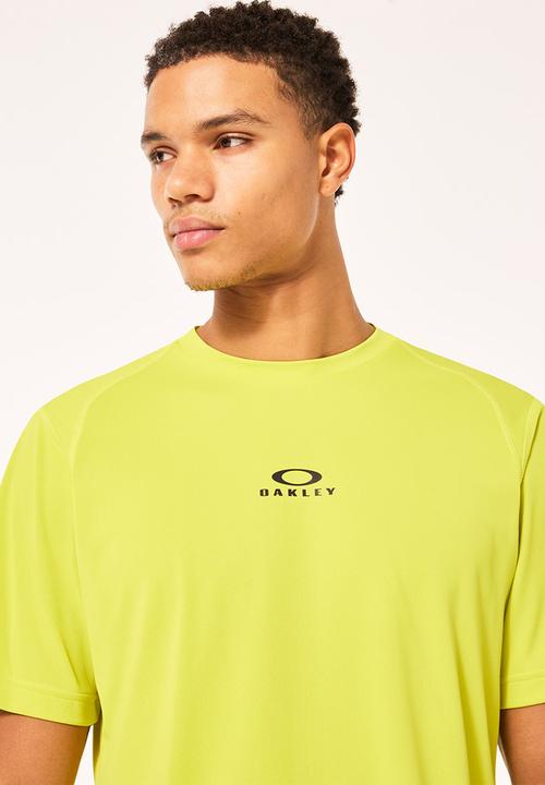 Oakley - Foundational training short sleeve tee - sulphur