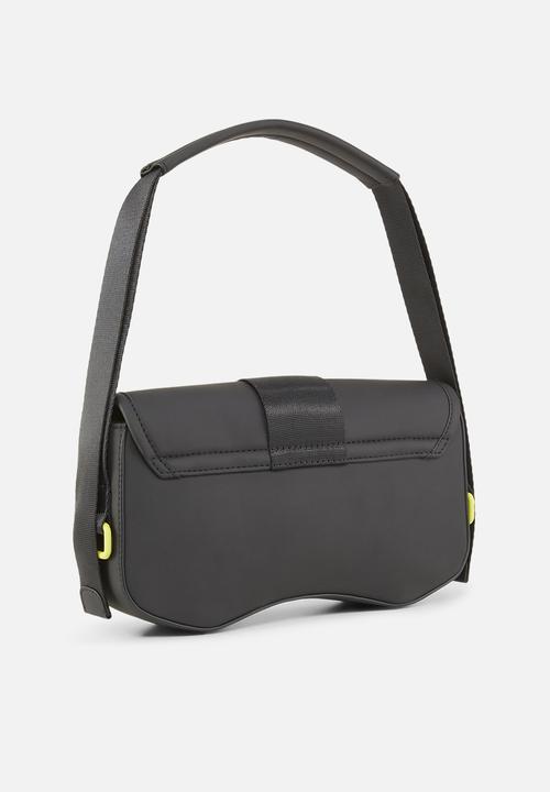 PUMA - Prime idol baguette bag - black