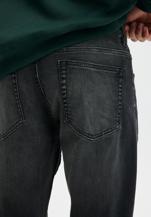 Cotton On - Slim tapered jean - dreamy black