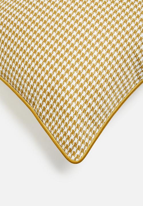 Grey Gardens - Hound cushion cover - Mustard