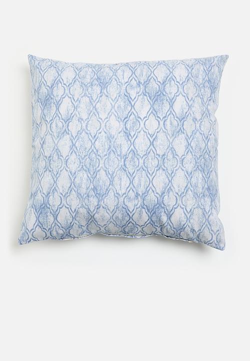Sixth Floor - Scaly printed cushion cover - Blue
