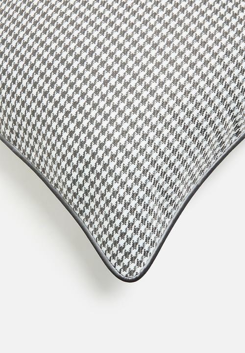Grey Gardens - Hound cushion cover - Grey
