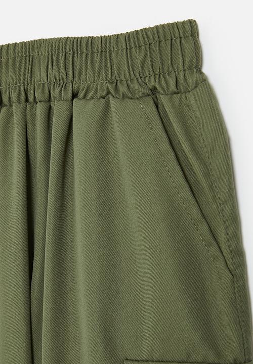 Pop Candy - Cargo shorts - green