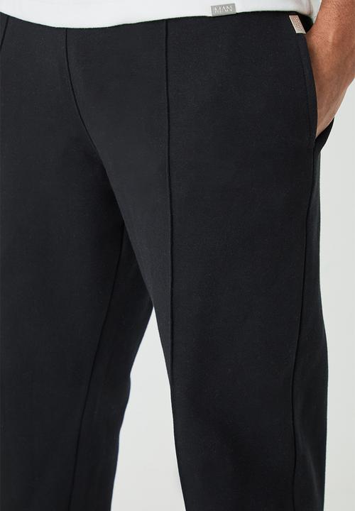 boohooMAN - Relaxed interlock pintuck jogger - black