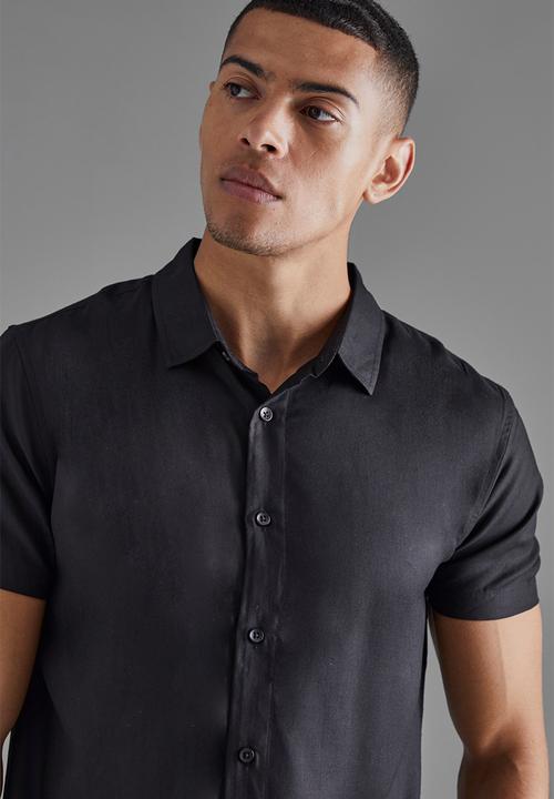 boohooMAN - Plain viscose short sleeve shirt - black