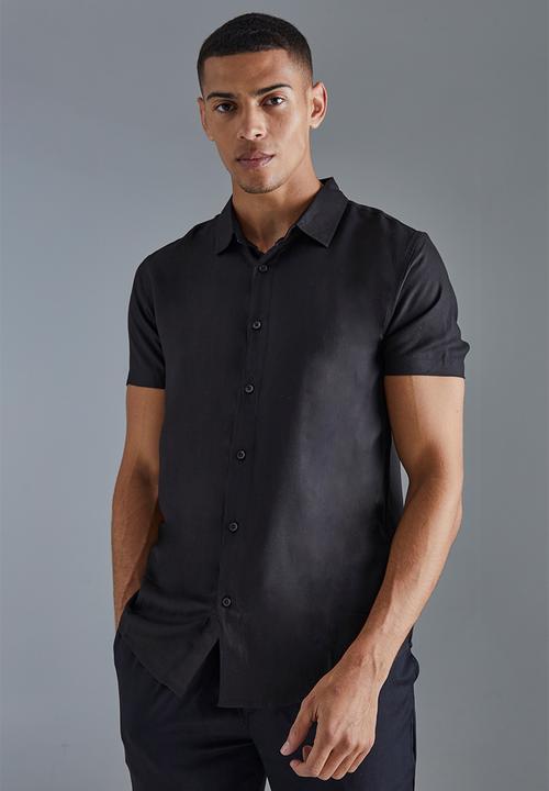 boohooMAN - Plain viscose short sleeve shirt - black