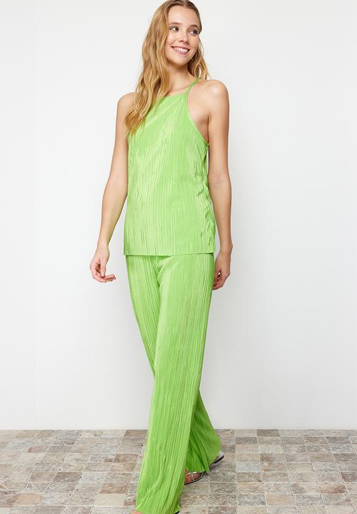 Trendyol - Stretchy knitted blouse - green