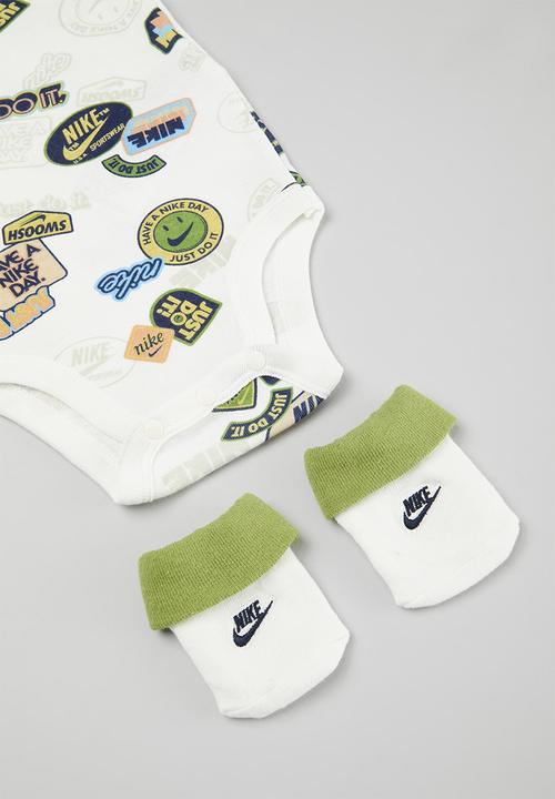 Nike - Nhb boys 3 piece box set - sail