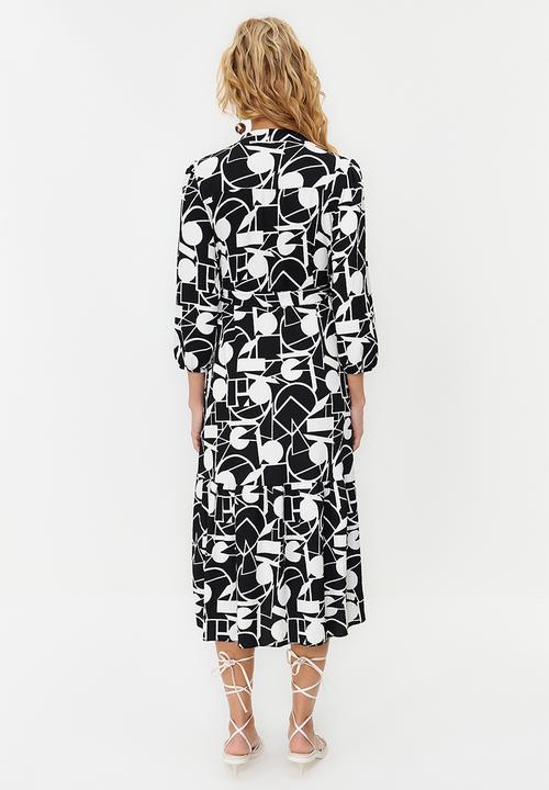Trendyol - Midi Length Knitted Dress - Black