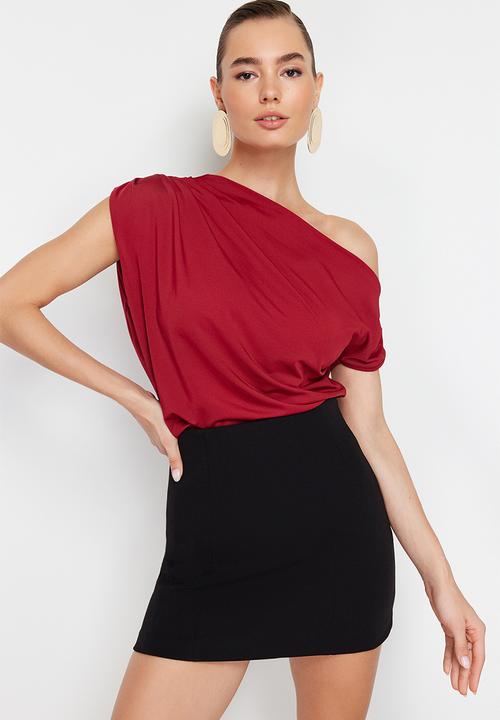 Trendyol - Asymmetric knitted blouse - burgundy