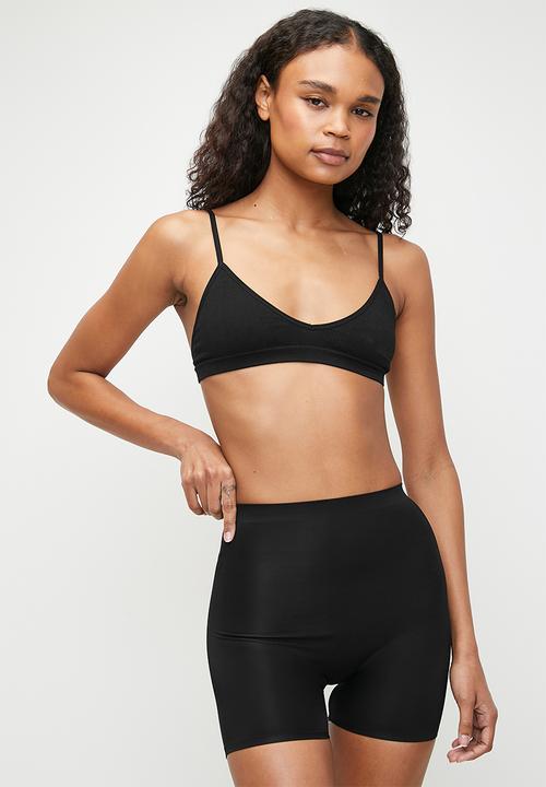 Tessa Design - Tessa highwaisted shorty shorts - black