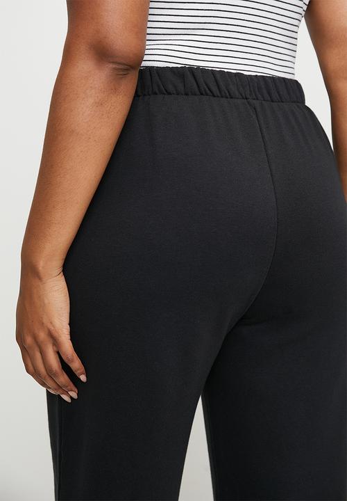 Cotton On - Plus Classic Fleece Wide Leg Sweatpant - Black