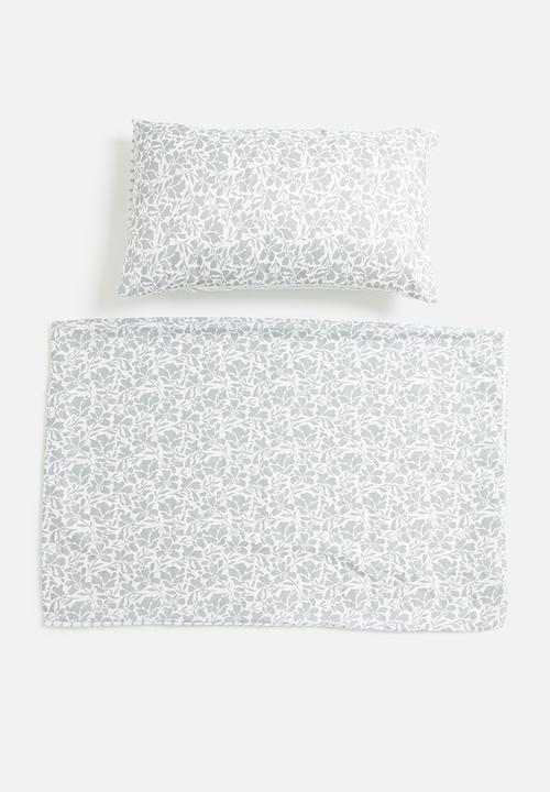 Sixth Floor - Super Soft Reversible Whymsical Floral Duvet Set