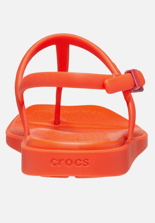 Crocs - Miami thong sandal - lava