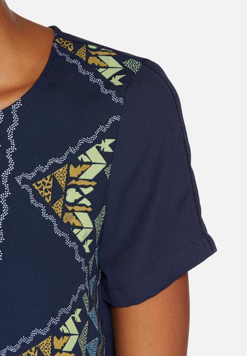 Vero Moda - Dolly Lin Tassle Top
