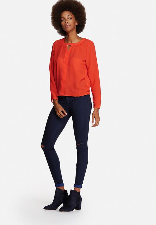 Vero Moda - Velma V-Cut Blouse