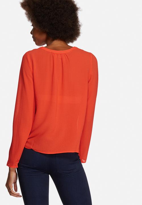Vero Moda - Velma V-Cut Blouse