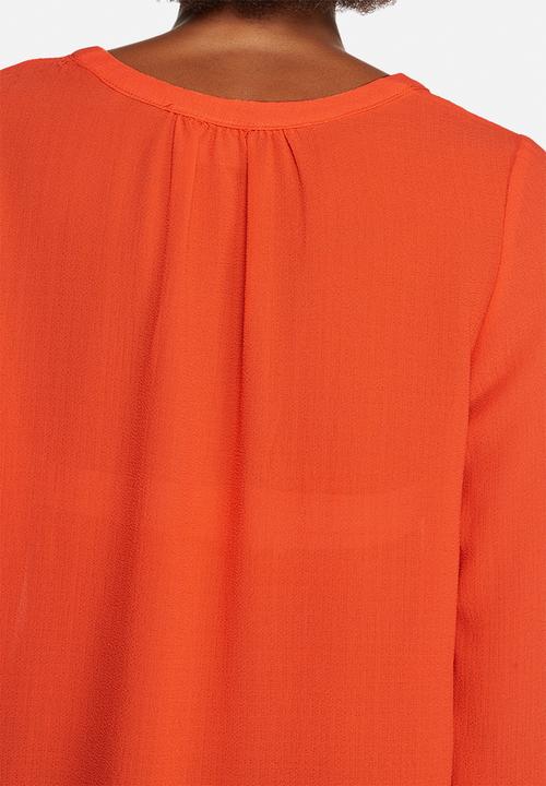 Vero Moda - Velma V-Cut Blouse
