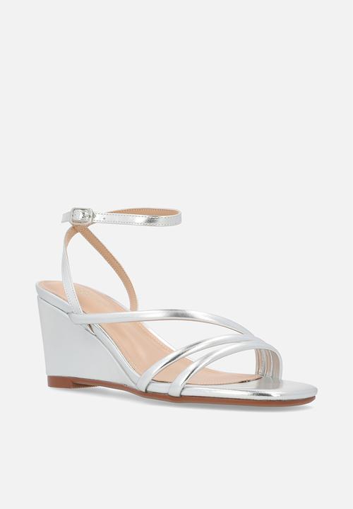 Nine West - June ankle strap wedge heel - silver